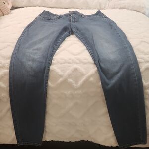 d. jeans Classic Blue Denim